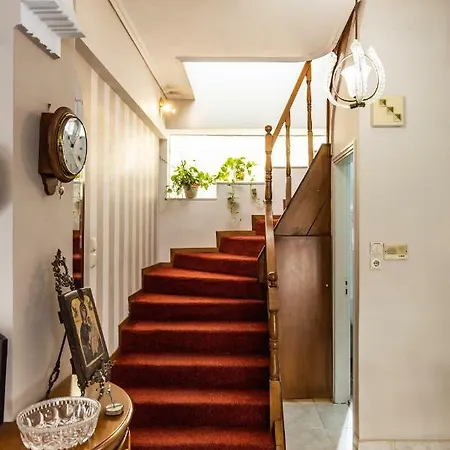 Luminous Maisonette Apartamento